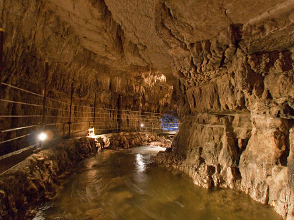 Grotte di stiffe